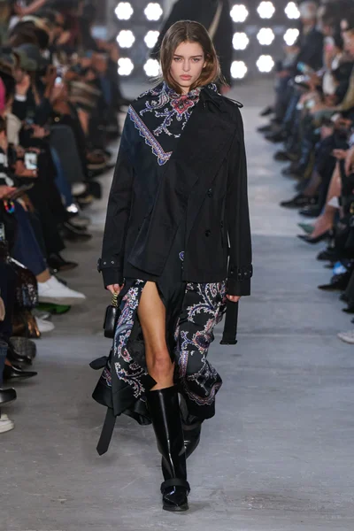 Look 36